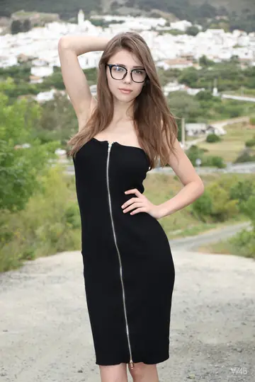 Mila Azul – Skinny Brunette in Glasses Flashes at a Scenic Lookout