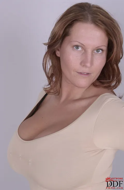 Laura Orsolya: Tall Hungarian MILF Strips Out of Her Jeans and Boots – photo 1 of 19