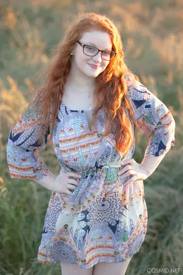 Kaycee Barnes – Redhead BBW Shows Her Big Tits in the Forest