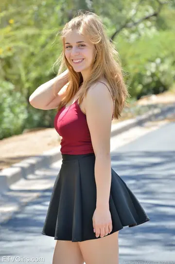 Natalie Austin – Busty Blonde Strips Off Her Skirt and Jogs Naked Outdoors
