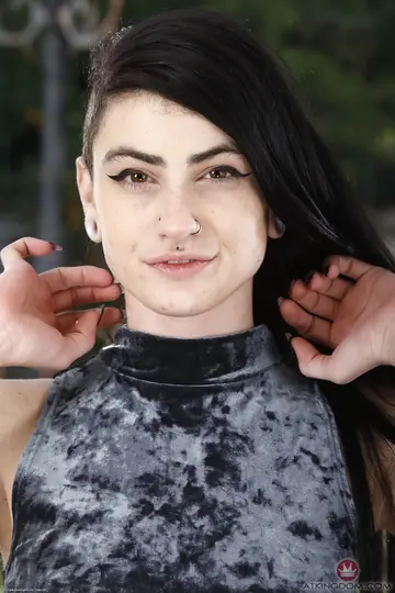Lydia Black – Canadian Brunette Strips Nude to Show Her Tattooed Body