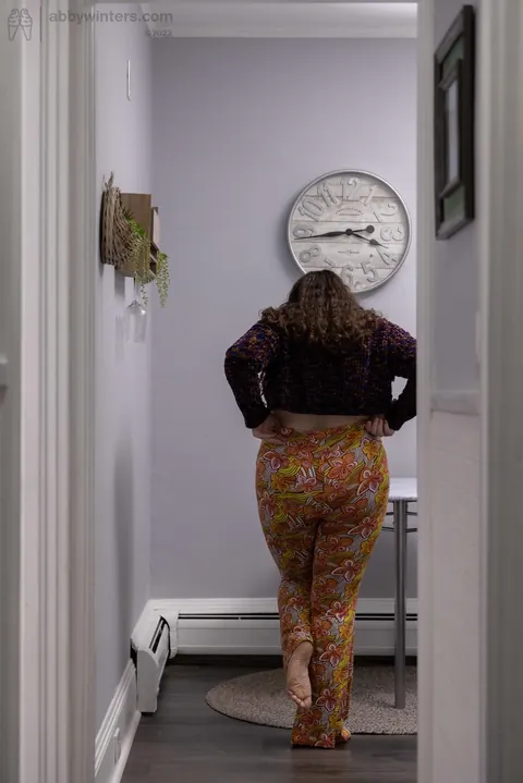 Thick Brunette Flaunts Her Big Ass in Panties – photo 20 of 21