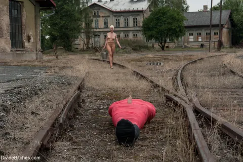 Lorelei Lee: Blonde MILF Dominates Bound Man with a Dildo on Train Tracks – photo 2 of 17
