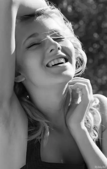Wilma – Tall Ukrainian Blonde Poses Nude in Glamour Style