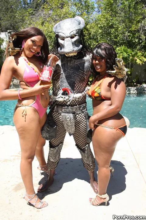 Blue Diamond & Keita Eden: Ebony BBWs Share a BBC in a Threesome – photo 8 of 21