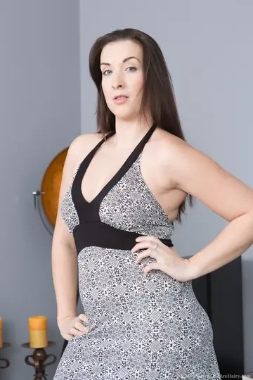 Jessica Patt – Busty Czech Brunette Fingers Her Hairy Pussy and Uses a Dildo