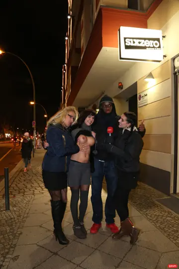 Texas Patti – Blonde German MILF Services BBC in a Foursome