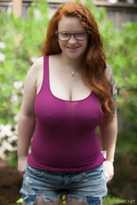 Kaycee Barnes: BBW Redhead Shows Her Big Tits in the Forest – photo 3 of 16