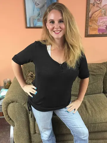 Dani Arcadia – Curvy Blonde in Jeans Sucks Cock and Takes Cum on Her Tits