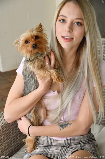 Blonde Amateur in a Skirt Masturbates on the Sofa