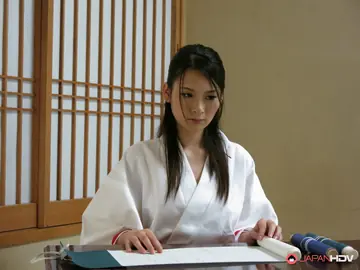 Ako Nishino – Japanese Brunette Takes a Creampie on the Mattress