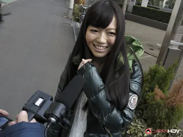 Yuma Miyazaki – Petite Japanese MILF Gives a Blowjob and Kisses in the Bathroom