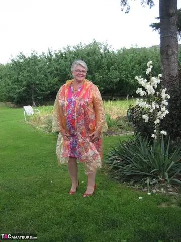 BBW in Stockings Strips Outdoors Showing Her Saggy Tits
