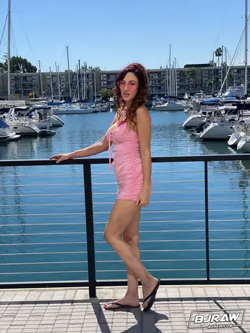 Artemisia Love – Busty Tall MILF Gives a Blowjob and Gets Fucked in Public
