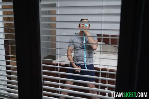 Summer Col: Colombian Brunette Fucks and Fingers in the Bathroom – photo 16 of 21