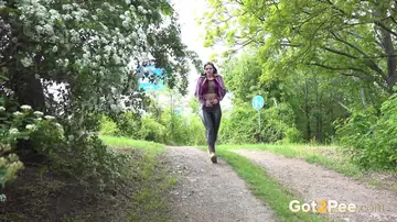 Isabel Dark – European Brunette Pulls Down Leather Pants and Spreads Outdoors