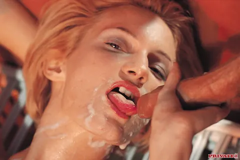 Greta Milos: Tall Blonde MILF Joins a Backyard Orgy with Cumshot – photo 14 of 20