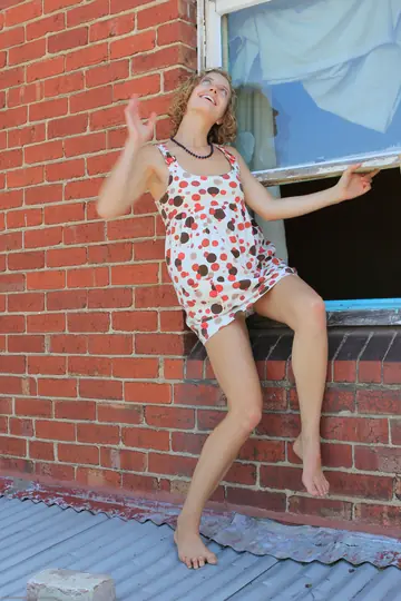Kara Dashka – Australian Blonde Undresses to Reveal Her Hairy Bush