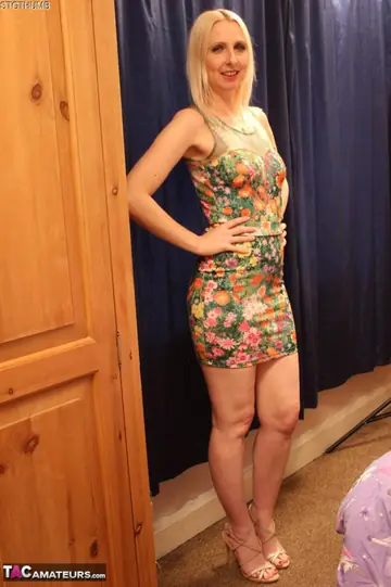Slim Blonde MILF in Heels Takes Anal Cowgirl in the Bedroom