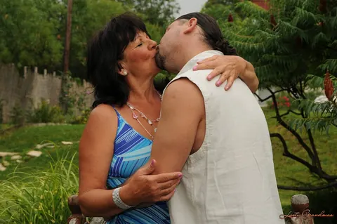 Helena May: Mature Brunette Gets Creampied Outdoors – photo 2 of 17