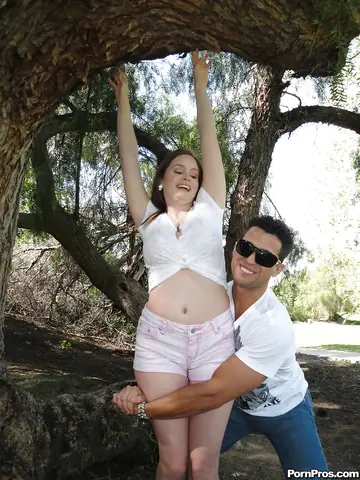 Holly Hansen – Redhead with Big Natural Tits Gives a Titjob and Takes Anal Outdoors