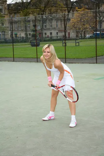 Laurita – Thick Blonde MILF Strips Nude After Tennis and Displays Her Big Ass