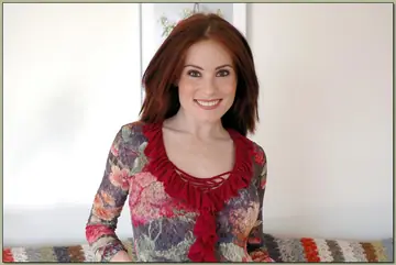 Ginger Lea – Canadian Redhead MILF Sucks Cock and Takes a Facial on the Sofa