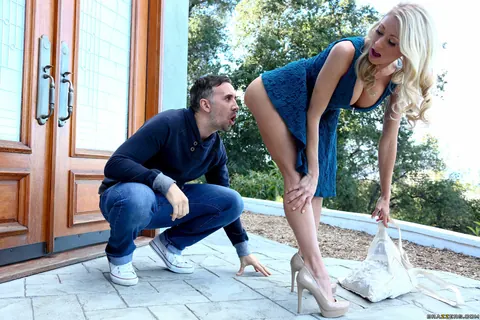 Katie Morgan: Slim Blonde MILF in Heels Sucks Cock and Takes a Cumshot – photo 2 of 21