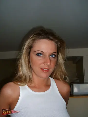 A J Bailey – Thick Blonde MILF Shows Her Big Tits and Hairy Pussy