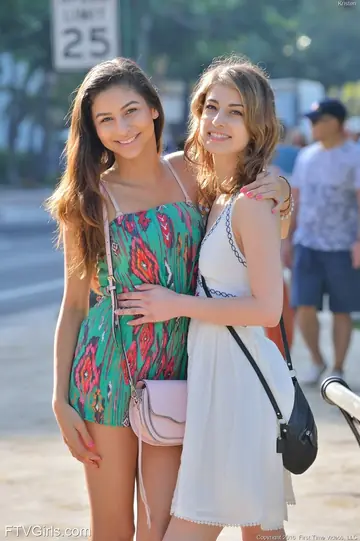 Nina North – Brunettes Kiss, Finger Her and Lick Pussy on a Public Beach