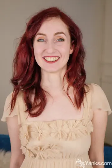 Penny Lay – Thick Pale Redhead Undresses and Fingers Her Shaved Pussy