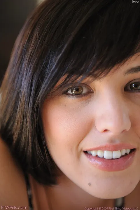 Brooke Lee Adams: Short-Haired Brunette Flaunts Her Big Tits on the Stairs – photo 10 of 20