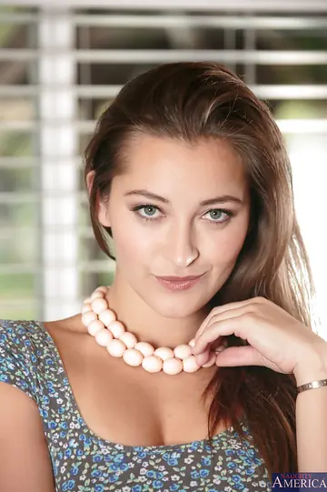 Dani Daniels – Thick Brunette Shows Her Hairy Pussy in a Skirt and Panties