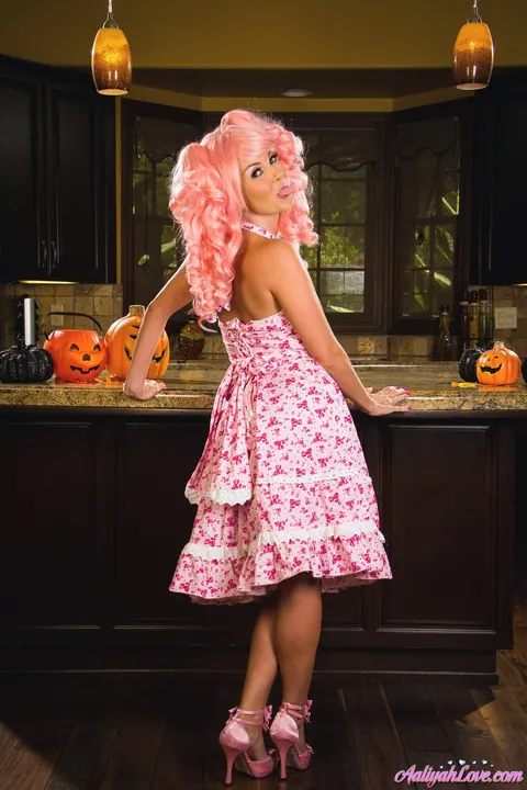 Aaliyah Love: Petite Blonde MILF Strips Out of Her Costume to Masturbate – photo 2 of 21
