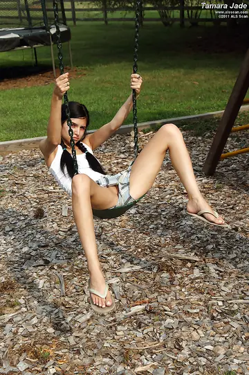 Zoey Kush – Amateur Brunette in Shorts Fingers Herself and Uses a Dildo Outdoors