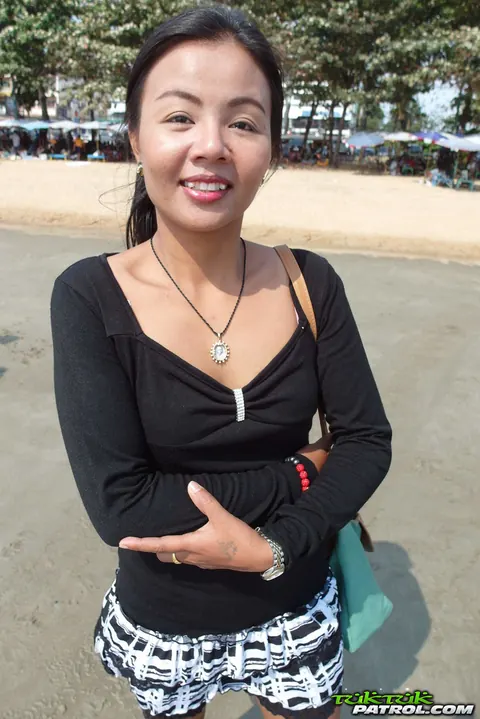 Hairy Thai MILF Rides Bareback on the Beach – photo 2 of 16