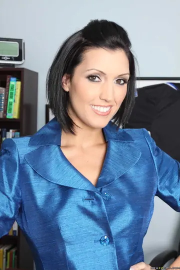 Dylan Ryder – Tall Busty MILF Strips Out of Her Secretary Uniform in the Office