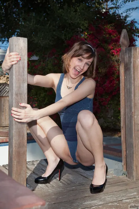 Erica Rempel: Redhead in a Short Dress Spreads Outdoors – photo 8 of 11