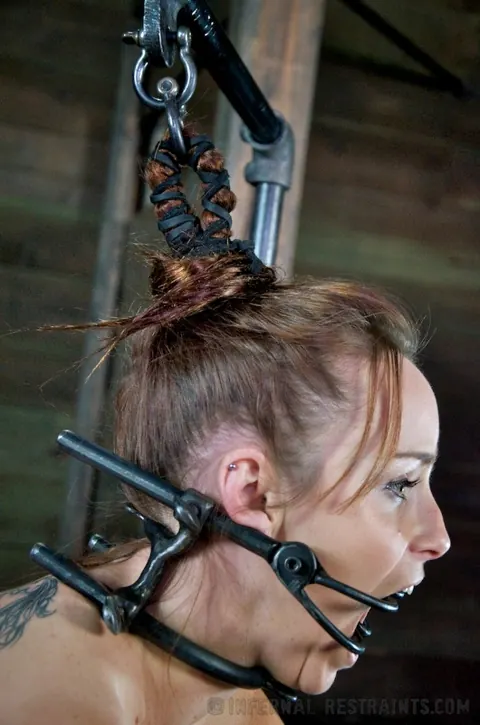 Bella Rossi: Busty Redhead MILF in Heels Sucks BBC During Bondage – photo 4 of 16