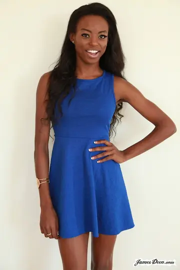 Tiffany Tailor – Slim Ebony MILF Undresses and Fingers Her Pussy