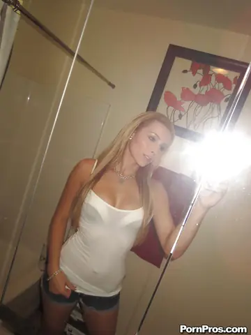 Nikki Seven – Blonde Undresses Out of Her Shorts in the Mirror Selfies