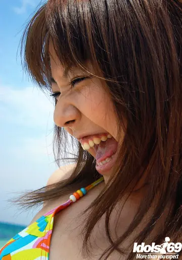Chikaho Ito – Thick Japanese Babe Strips Off Her Bikini on the Beach