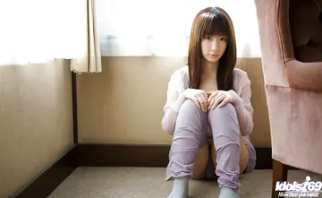 Hina Kurumi – Japanese Brunette Shows Off Her Body in Lingerie and Socks