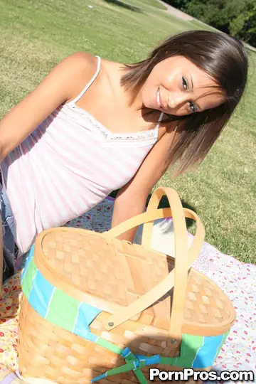 Mia Lina – Slim Latina Sucks Cock and Rides Her Partner Outdoors