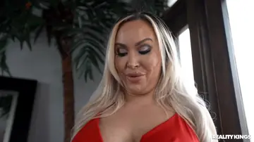 Callie Brooks – Curvy Blonde MILF Takes Interracial Anal in the Bathroom