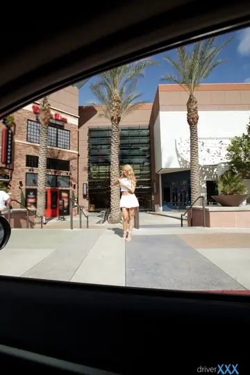 Alina West – Tattooed Blonde Gives a Blowjob and Gets Fucked in a Car Outdoors