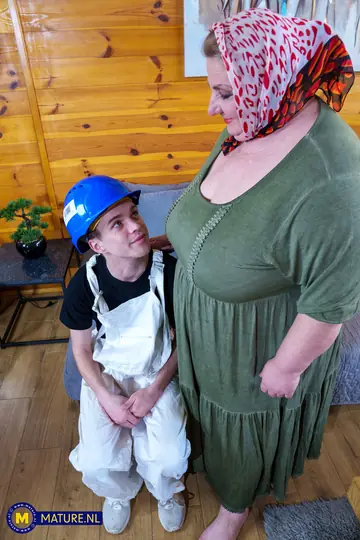 Tall Hungarian BBW in Uniform Has Sex with Her Partner