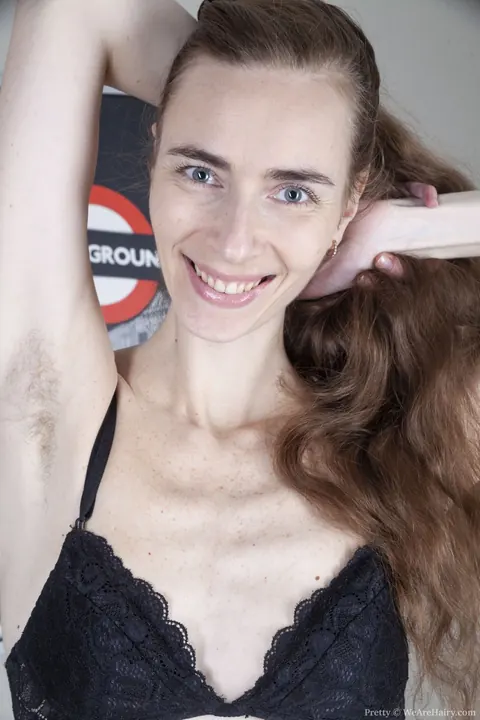 Tall Pale Woman in Heels Spreads Her Hairy Pussy – photo 4 of 20