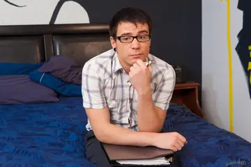 Ranie Mae – Blonde in Glasses Sucks Cock and Gets Fucked in the Bedroom
