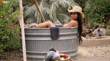 Jenna Foxx – Busty Ebony Brunette Rides Cowgirl Outdoors in Jeans